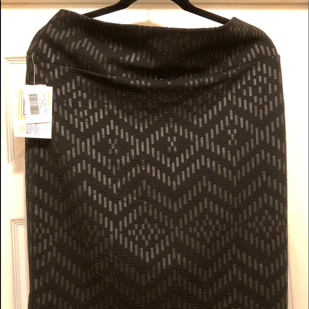 LulaRoe Cassie skirt